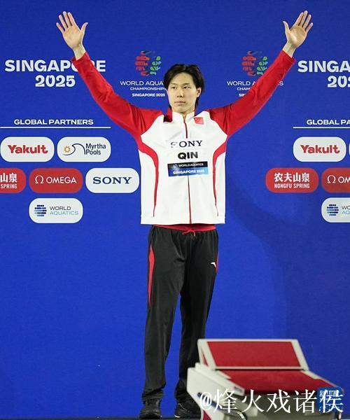 覃海洋世锦赛再夺金牌，勇夺男子200米蛙泳冠军！
