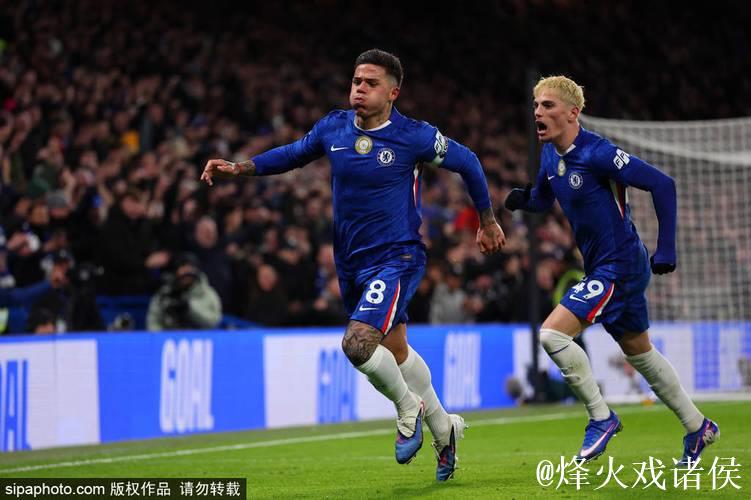 英超-帕尔默贡献进球恩佐精彩射门 切尔西2-2战平伯恩茅斯